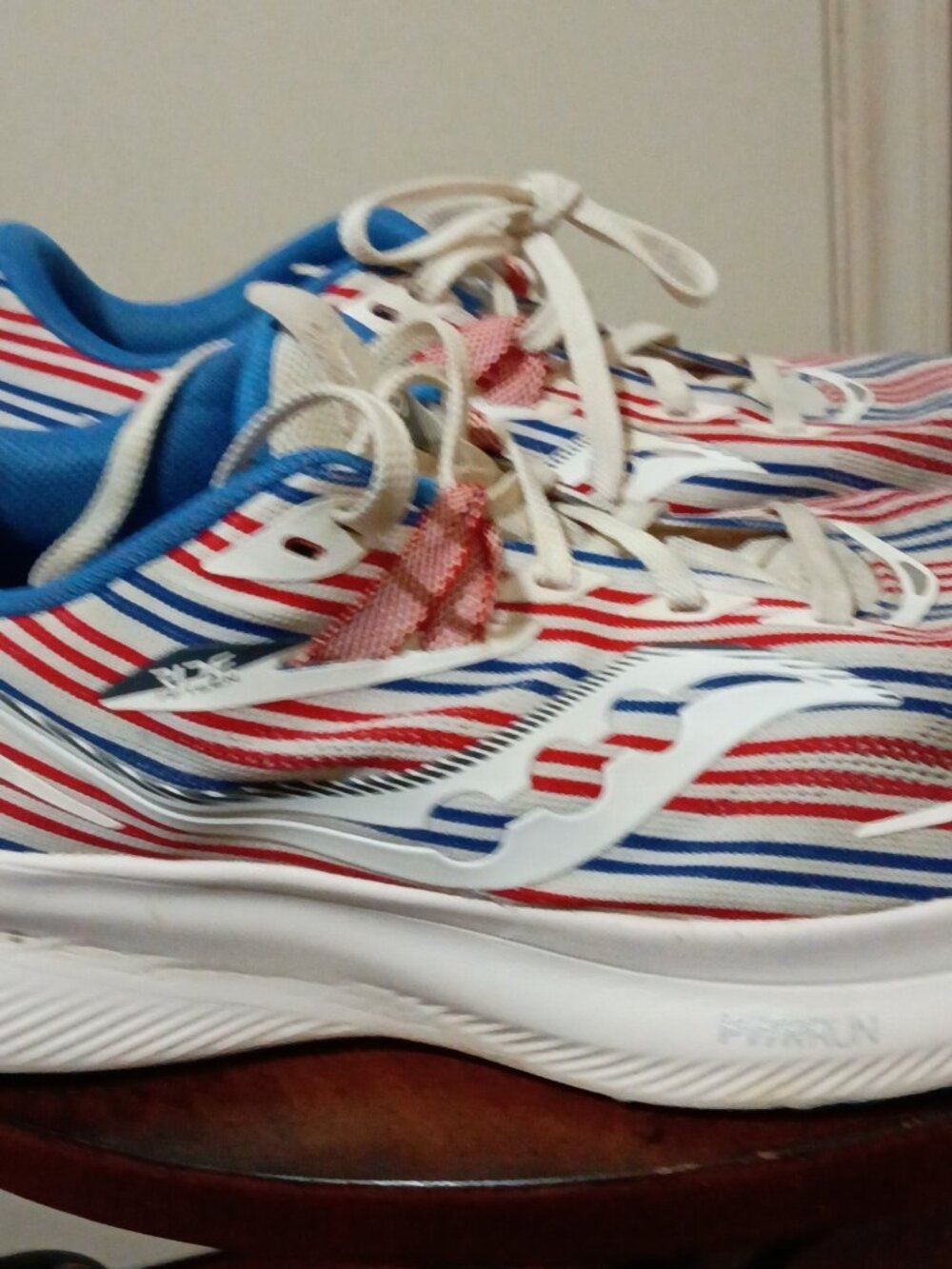 Saucony Ride 15 Shoes Womens Size 9 Red White Blue Stripes Running S10729-76 - Picture 4 of 13